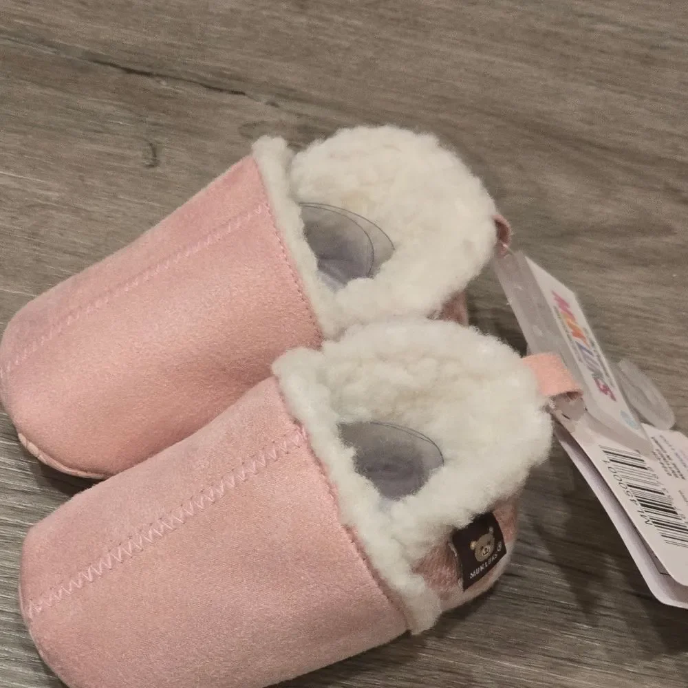 Muk Luks Hearts‎ Sherpa Lining Faux Suede Booties